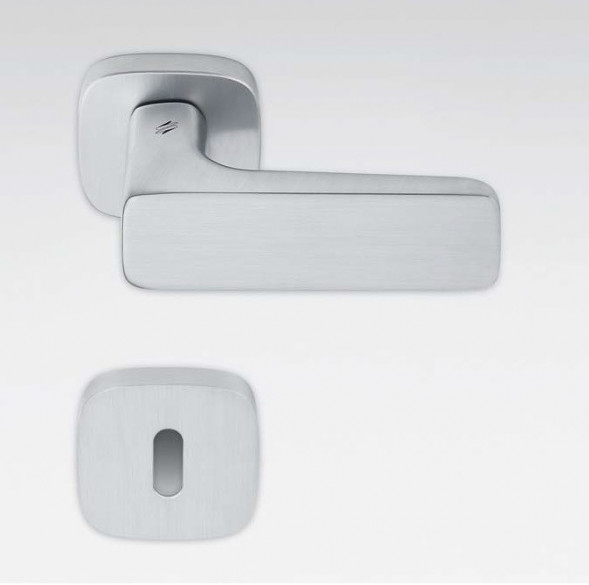 Дверная ручка Colombo Design SPIDER MR15R хром матовый в комплекте с накладками под ключ для межкомнатных дверей